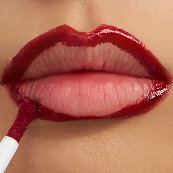 How to Rock the Peel&Chill Lip Liner-Plumper Duo 3 步骤2