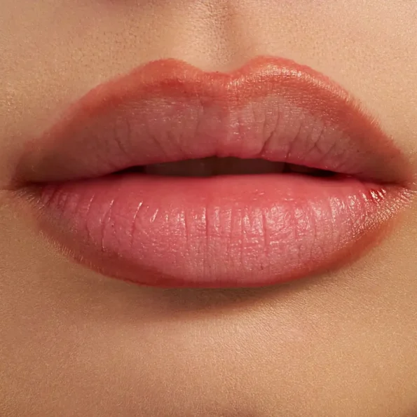 How to Rock the Peel&Chill Lip Liner-Plumper Duo 5 步骤4